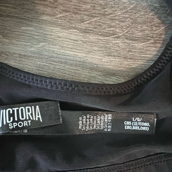 Victoria Secret Sports Bra size Large - Picture 3 of 3